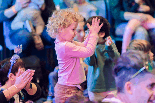 chanukah tot shabbat