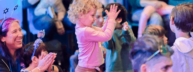 chanukah tot shabbat